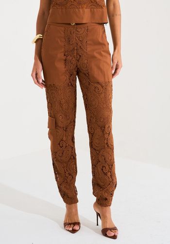 CALÇA EM GUIPIR ALICIA MARROM