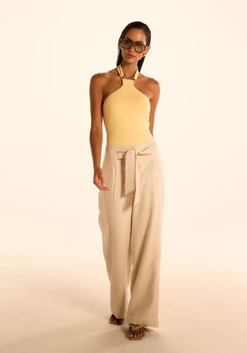 BLUSA HALTER EM MALHA MANTEIGA