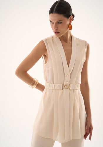 BLUSA COM PREGAS LARA AREIA